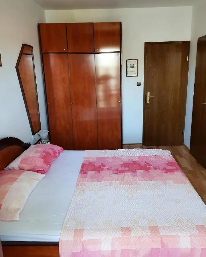 Restaurant & Pansion Duda Hotel Selce 0*,